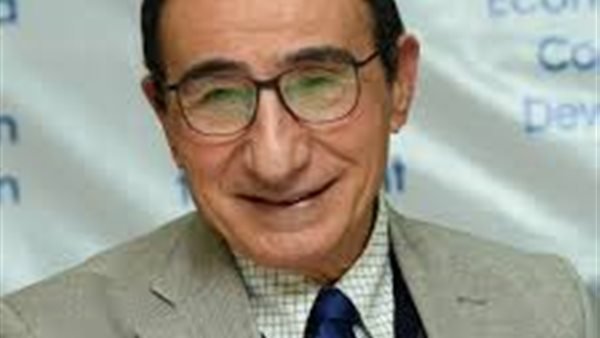 التحريات في واقعة النصب على وزير الرياضة الأسبق: له سجل جنائي في وقائع نصب سابقة