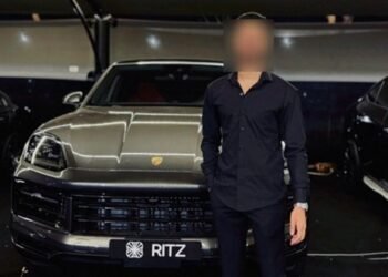 إحالة أحد المصورين في واقعة فيديو طائرة المحامي الشهير للمحاكمة