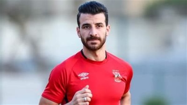 وفاة والد محمود متولي لاعب الأهلي السابق