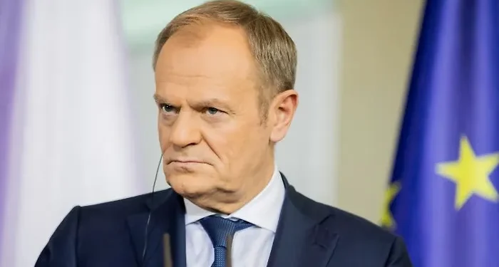 رئيس وزراء بولندا: فرصة إجلاء البولنديين من إيران قد تنتهي خلال ساعات قليلة