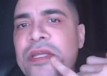 حسن شاكوش يهاجم فتاة الأتوبيس: لو محترمة مش هتحط الحاجات اللي عند بقها دي