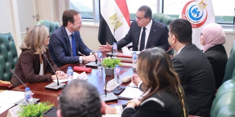 وزير الصحة: التجربة الإسبانية نموذج رائد نسعى للاستفادة منه في القطاع الطبي