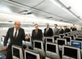 رئيس الوزراء يتفقد أول طائرة من طراز Airbus A350-900  بأسطول الناقل الوطني