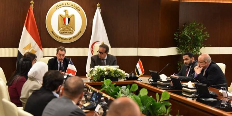 وزير الصحة: استمرار التعاون مع فرنسا ومنظمات الصحة لدعم مرضى الأورام في غزة