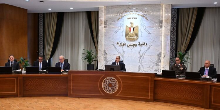 مدبولي: الدولة تعمل كوحدة واحدة لتخفيف الأعباء عن المواطنين وتعزيز التنمية