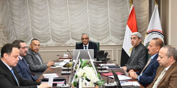 وزير الإنتاج الحربي: خطة لتطوير أسلحة الإنتاج الحربي بدعم الذكاء الاصطناعي لمواجهة الحروب الذكية