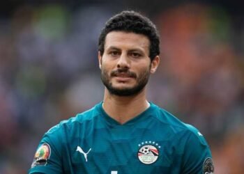 محمد الشناوي يعود لحراسة مرمى الأهلي أمام الجونة في الدوري