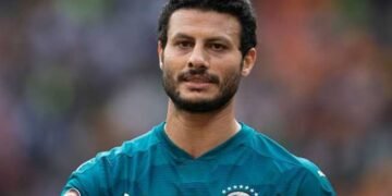 محمد الشناوي يعود لحراسة مرمى الأهلي أمام الجونة في الدوري