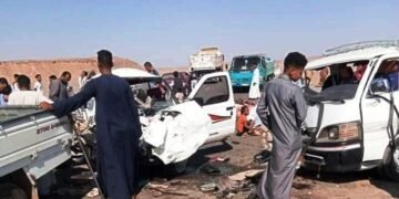 5 وفيات و4 مصابين في حادث تصادم بطريق إدفو بأسوان