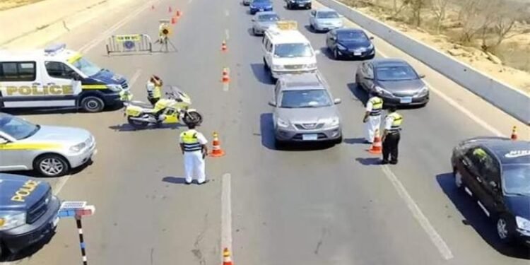 الداخلية تضبط 112 ألف مخالفة مرورية و48 حالة تعاطي مخدرات للسائقين خلال 24 ساعة