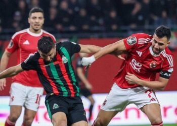 ضياء السيد يحذر من “مجاملات الكاف” للمغرب ويصف ملف تعاقدات الأهلي بالمرتبك