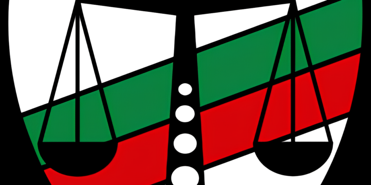 النائب العام يُحيل 5 متهمين للمحاكمة في قضية تشكيل عصابي دولي للتصيد الإلكتروني