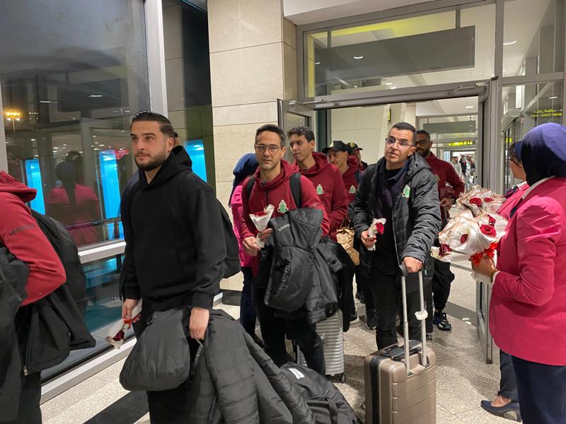 الجيش الملكي المغربي يصل إلى مطار القاهرة استعداداً لملاقاة الأهلي في دوري الأبطال