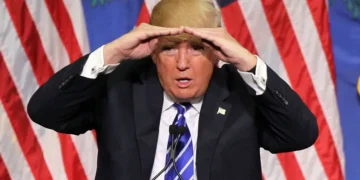 ترامب يأمر برفع السرية عن ملفات الأجسام الطائرة والكائنات الفضائية