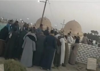 حزن يعم قرية شبرا بابل بعد وفاة ثلاثة أشقاء في حريق إمبابة بسبب شاحن موبيل