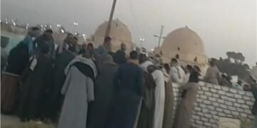 حزن يعم قرية شبرا بابل بعد وفاة ثلاثة أشقاء في حريق إمبابة بسبب شاحن موبيل