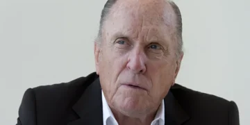 رحيل “العرّاب”.. الموت يغيب الأسطورة روبرت دوفال