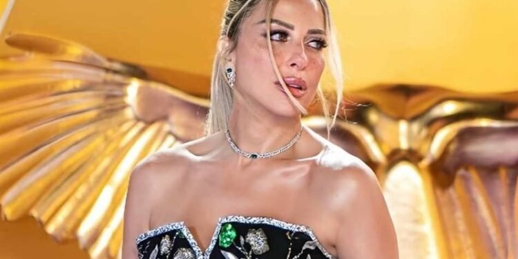 الموت يغيب والدة الفنانة ريم مصطفى.. والجنازة غداً بالدقي