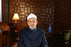 النيابة تحقق في صفحات وهمية تنتحل صفة شيخ الأزهر