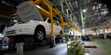 مصر تفتح الباب للاستثمار في صناعة السيارات الكهربائية والتقليدية بحوافز ضخمة!