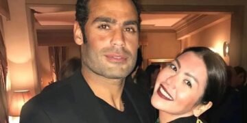 محمد عبد المنصف لـ لقاء الخميسي: " أنا بحبك وفخور بيكي "