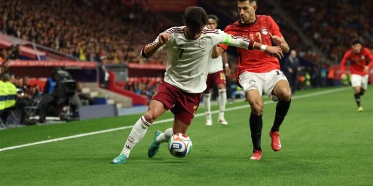 التعادل السلبي يحسم الشوط الأول بين مصر وإسبانيا