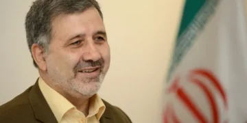 السفير الإيراني لدى الرياض: العلاقات مع السعودية "تتقدم بشكل طبيعي"