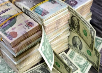 الدولار يواصل الارتفاع أمام الجنيه بنهاية تعاملات الثلاثاء