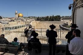 الاحتلال يغلق المسجد الأقصى لليوم الـ15