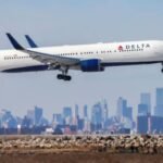 شركة “دلتا الأمريكية” توقف رحلاتها الجوية إلى تل أبيب