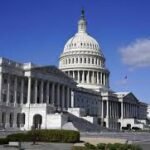 الكونجرس يصوّت مبدئيًا لوقف ضربات ترامب ضد إيران