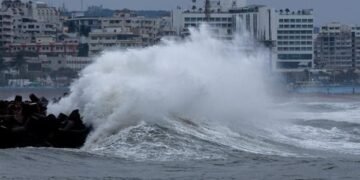 برق ورعد.. الأرصاد تحذر من حالة الطقس غدًا الخميس: عدم استقرار في الأحوال الجوية