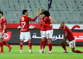 الأهلي يستعيد نغمة الانتصارات بثلاثية أمام المقاولون العرب في الدوري المصري