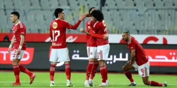 الأهلي يستعيد نغمة الانتصارات بثلاثية أمام المقاولون العرب في الدوري المصري