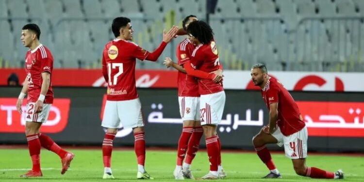الأهلي يستعيد نغمة الانتصارات بثلاثية أمام المقاولون العرب في الدوري المصري