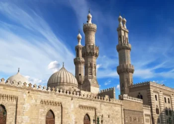 الأزهر يدين اعتداءات إيران على دول الخليج والجوار ويدعو لوقف التصعيد فورًا