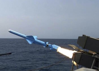 الحرس الثوري الإيراني يعلن تدمير مقر قاعدة أمريكية في البحرين