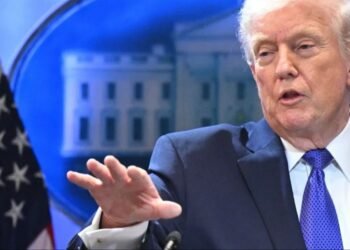 ترامب يرفض التفاوض مع إيران ويغلق الباب الدبلوماسي