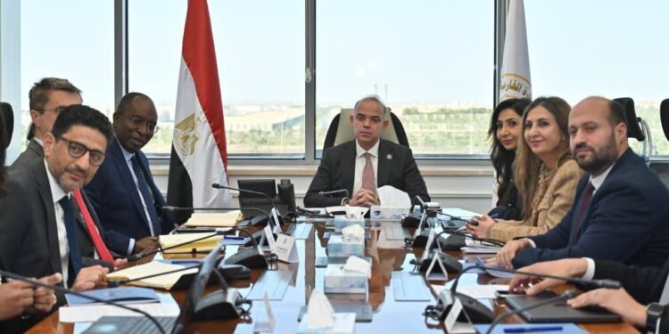 مصر تطلق خطة شاملة لتعزيز الاستثمار والتجارة الخارجية