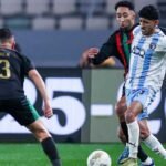 بيراميدز يودّع أفريقيا.. الجيش الملكي يحسم التأهل لنصف النهائي بثنائية مثيرة