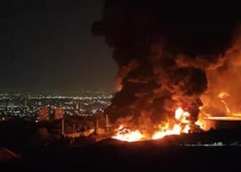 انفجارات تهز تل أبيب واعتراض صواريخ فوق القدس وسط استمرار الهجمات