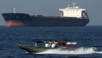 إيران تفرض 2 مليون دولار رسوما على كل سفينة ترغب فى المرور من مضيق هرمز