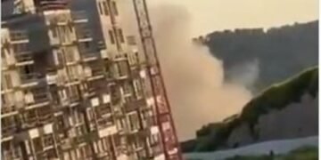 صواريخ حزب الله تضرب وسط إسرائيل وتسفر عن مقتل شخصين