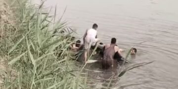 مصرع طالب طب غرقًا بعد سقوطه من أعلى كوبري في الدقهلية