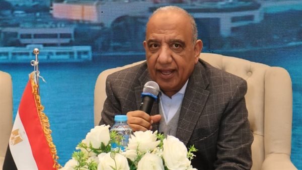 وزير الكهرباء يطمئن المواطنين بشأن استقرار التغذية رغم الأزمات الإقليمية