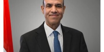 مصر تؤكد دعمها للإمارات ضد التصعيد الإيراني خلال زيارة وزير الخارجية