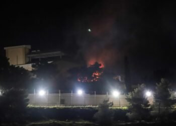 انفجار في بغداد.. الدفاعات الجوية تتصدى لمسيرة قرب السفارة الأمريكية