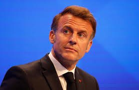 ماكرون: فرنسا مستعدة لضمان الملاحة في هرمز