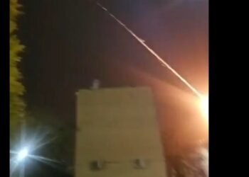 20 مصابًا في ديمونة إثر صاروخ إيراني