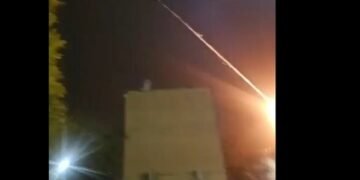 20 مصابًا في ديمونة إثر صاروخ إيراني